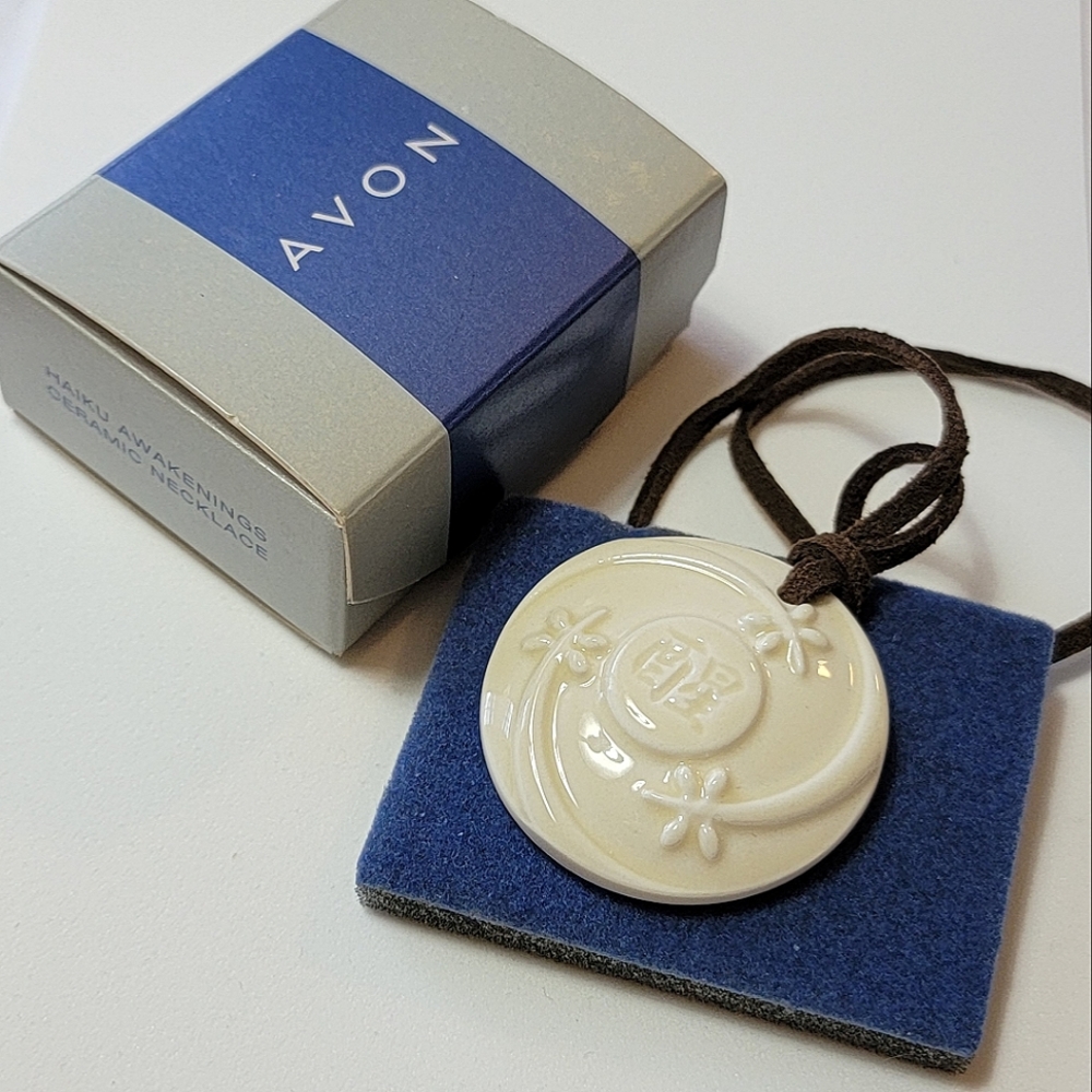 Haiku Awakenings Ceramic Necklace Avon Vintage - Picture 7 of 9